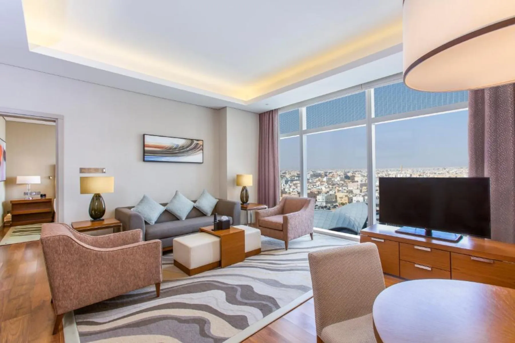 Hilton Hotel & Residences, Riyadh — 13
