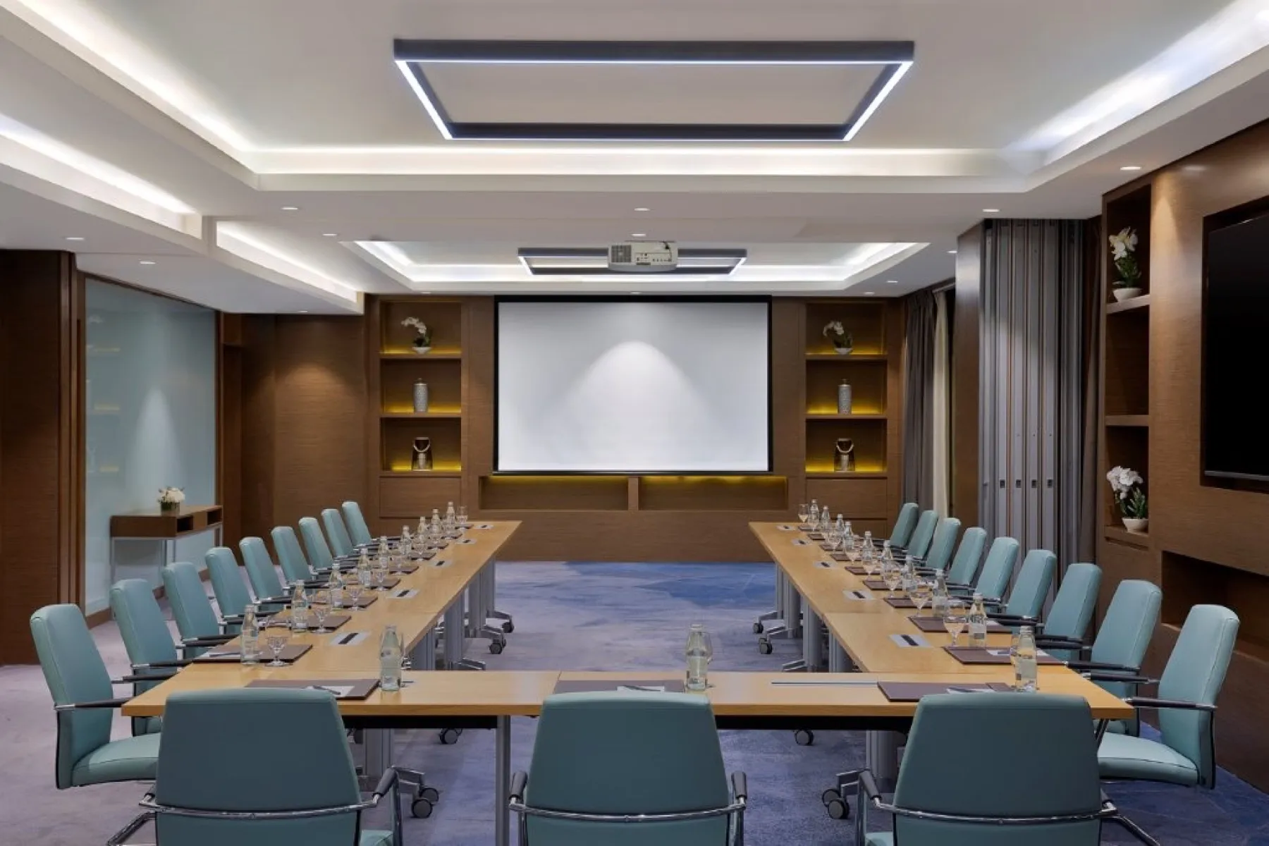 Courtyard by Marriott Northern Ring Road, Riyadh — 14